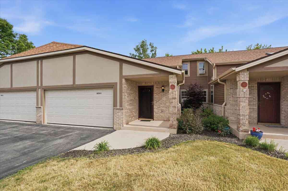 Condo For Sale - N113W16218 Sylvan #B-18<br/> Germantown, WI 53022
