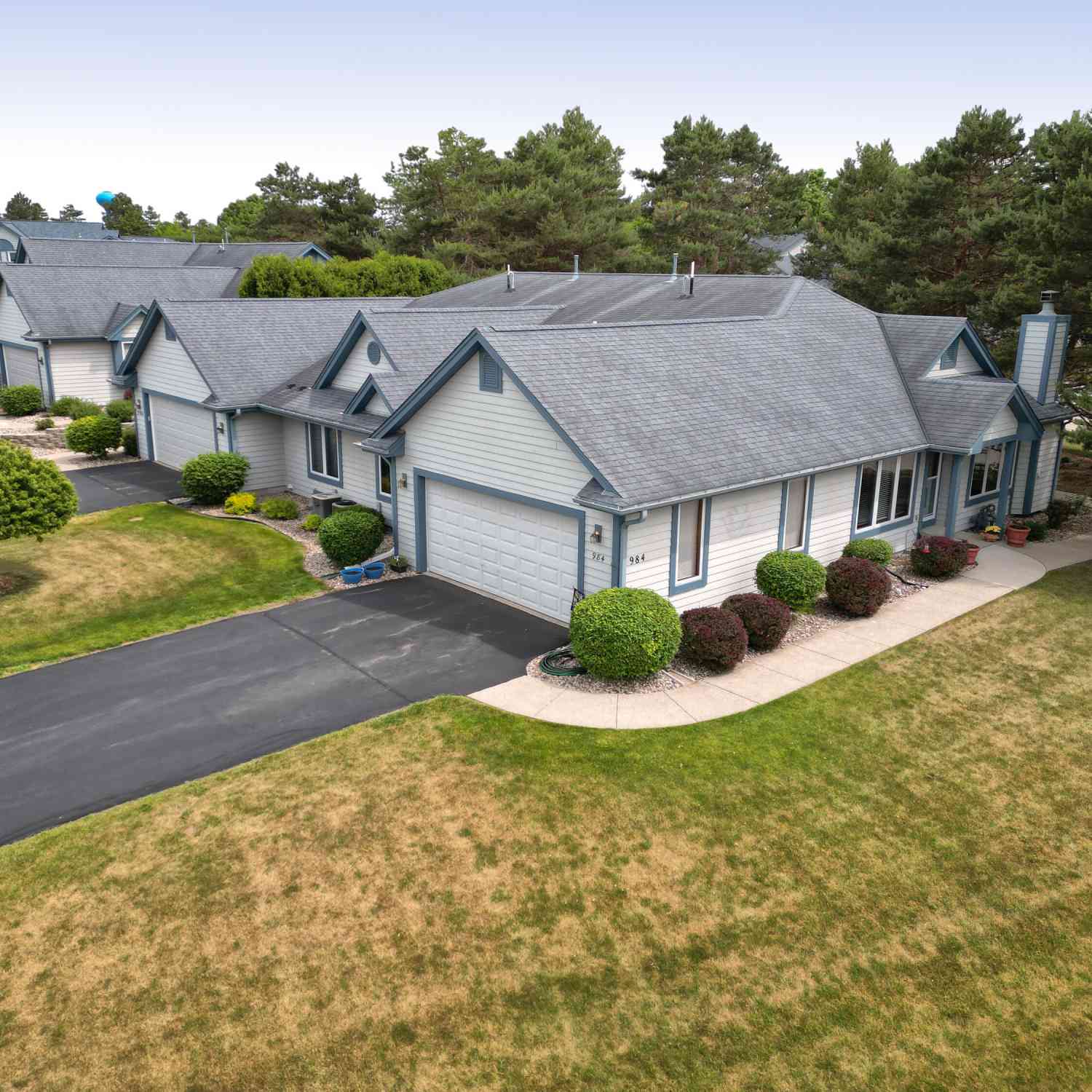 Condo For Sale - 984 Bay View<br/> Mukwonago, WI 53149