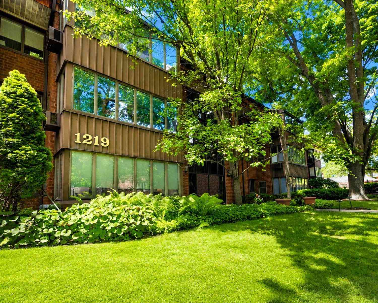 Condo For Sale - 1219 N Jackson #308<br/> Milwaukee, WI 53202