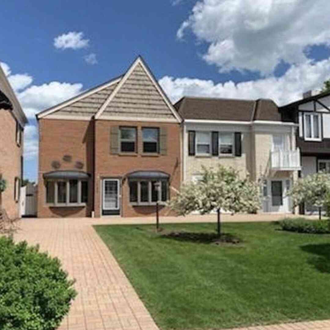 Condo For Sale - 2206 Stonecroft<br/> Grafton, WI 53024