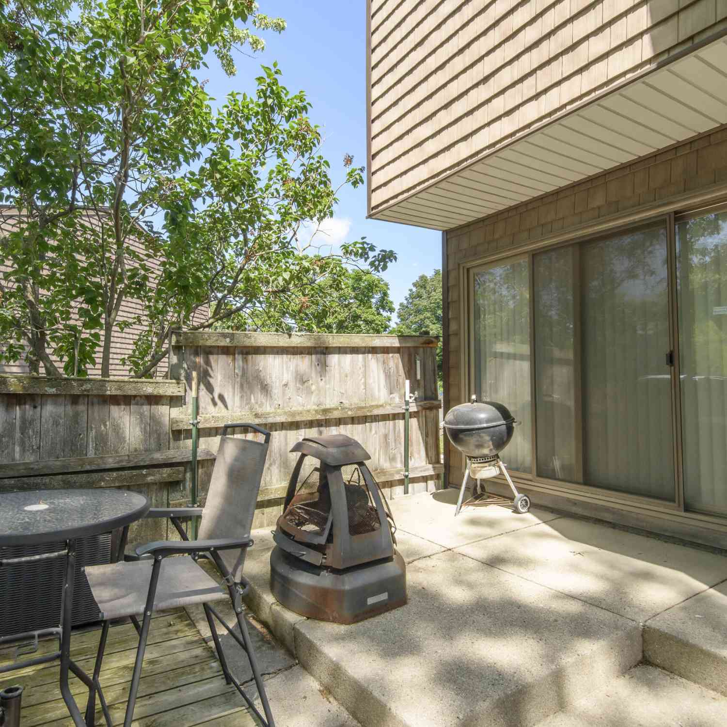Condo For Sale - 6941 W Glenbrook #3<br/> Milwaukee, WI 53223