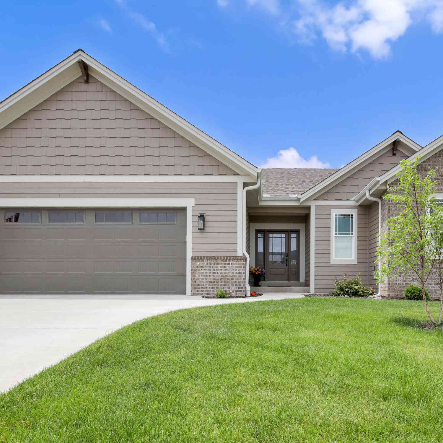 Condo For Sale - S54W25469 Pebble Brook<br/> Waukesha, WI 53189