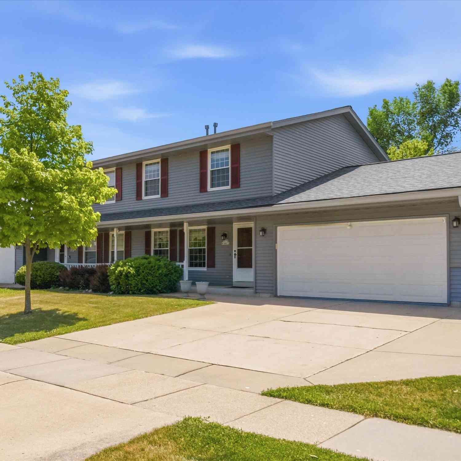 Condo For Sale - W213N16673 Glen Brooke<br/> Jackson, WI 53037