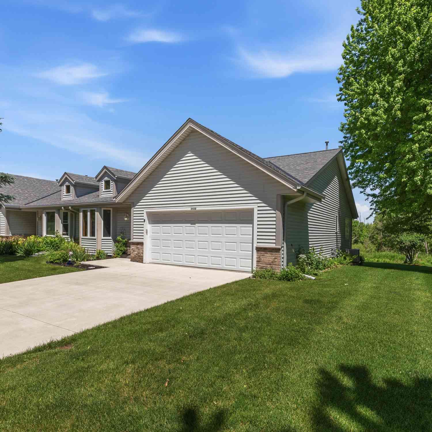 Condo For Sale - 2924 Valley<br/> West Bend, WI 53095