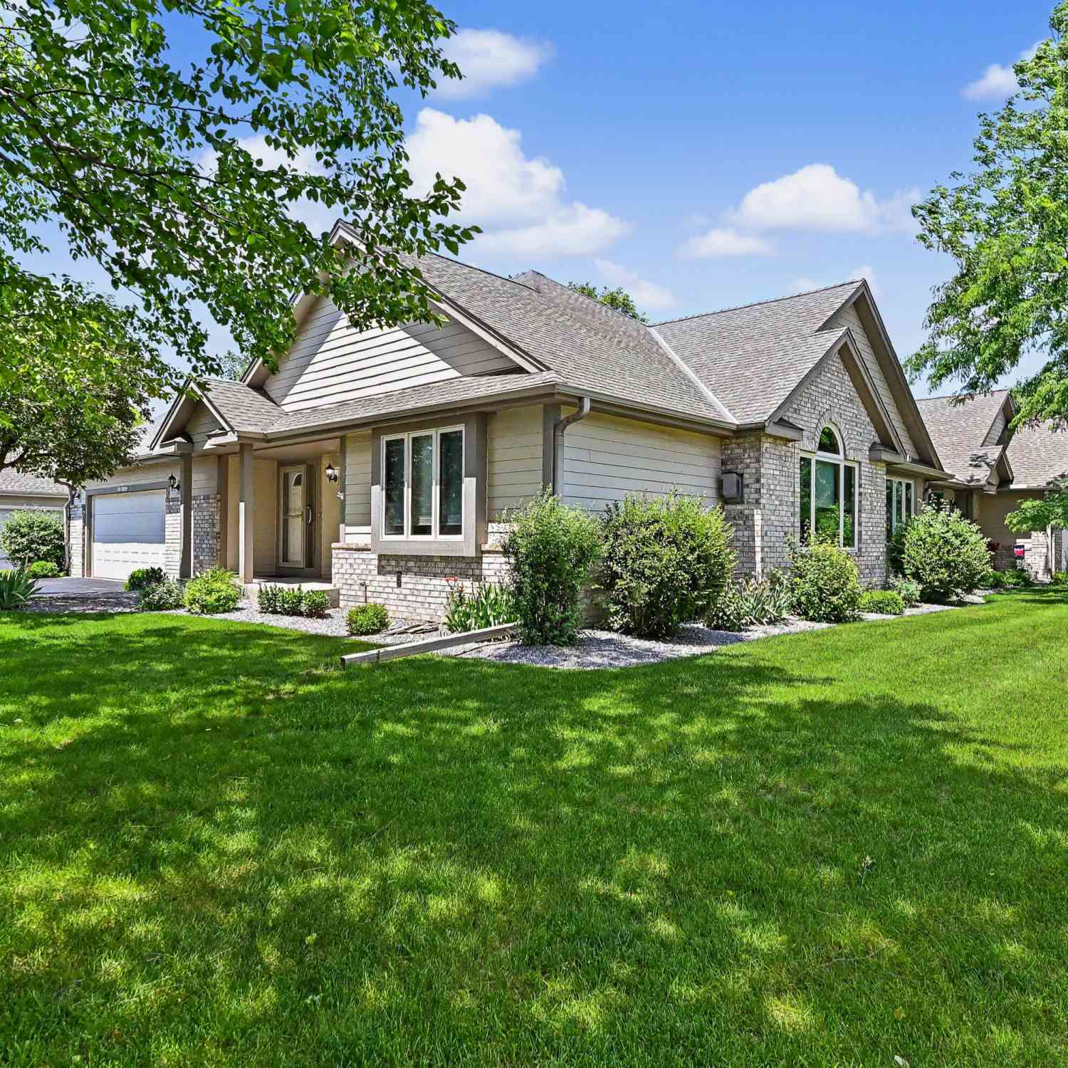 Condo For Sale - N22W26492 Shooting Star #2<br/> Pewaukee, WI 53072