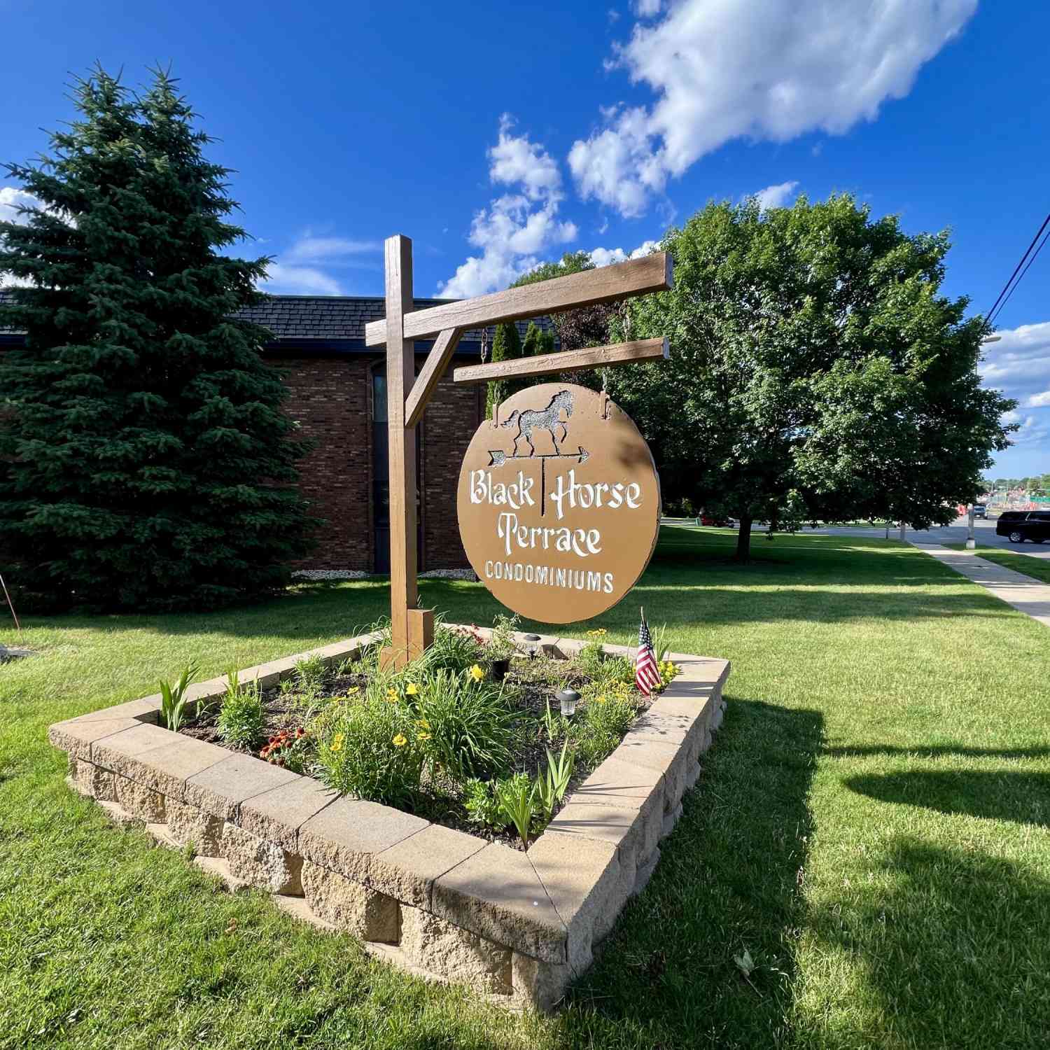 Condo For Sale - 5165 S Root River #3<br/> Greenfield, WI 53228