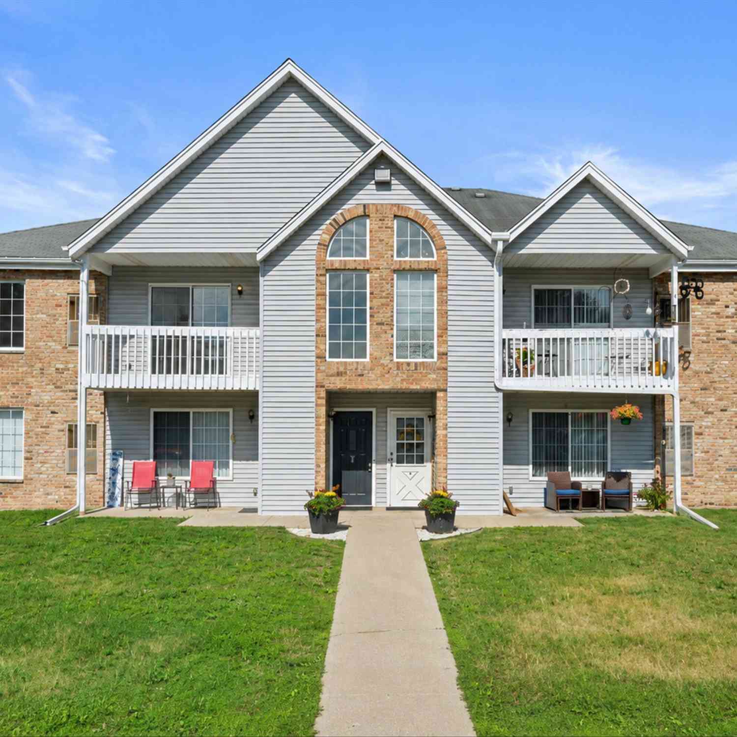Condo For Sale - 1848 Division #8<br/> East Troy, WI 53120
