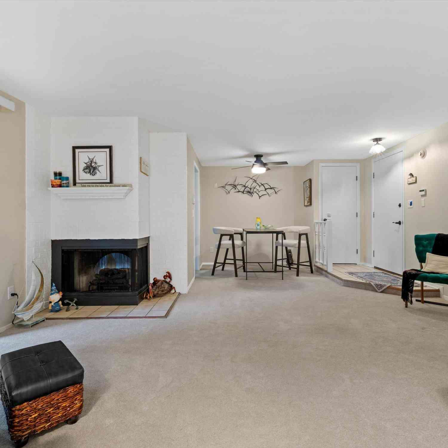 Condo For Sale - 950 Woodridge #5B<br/> Lake Geneva, WI 53147