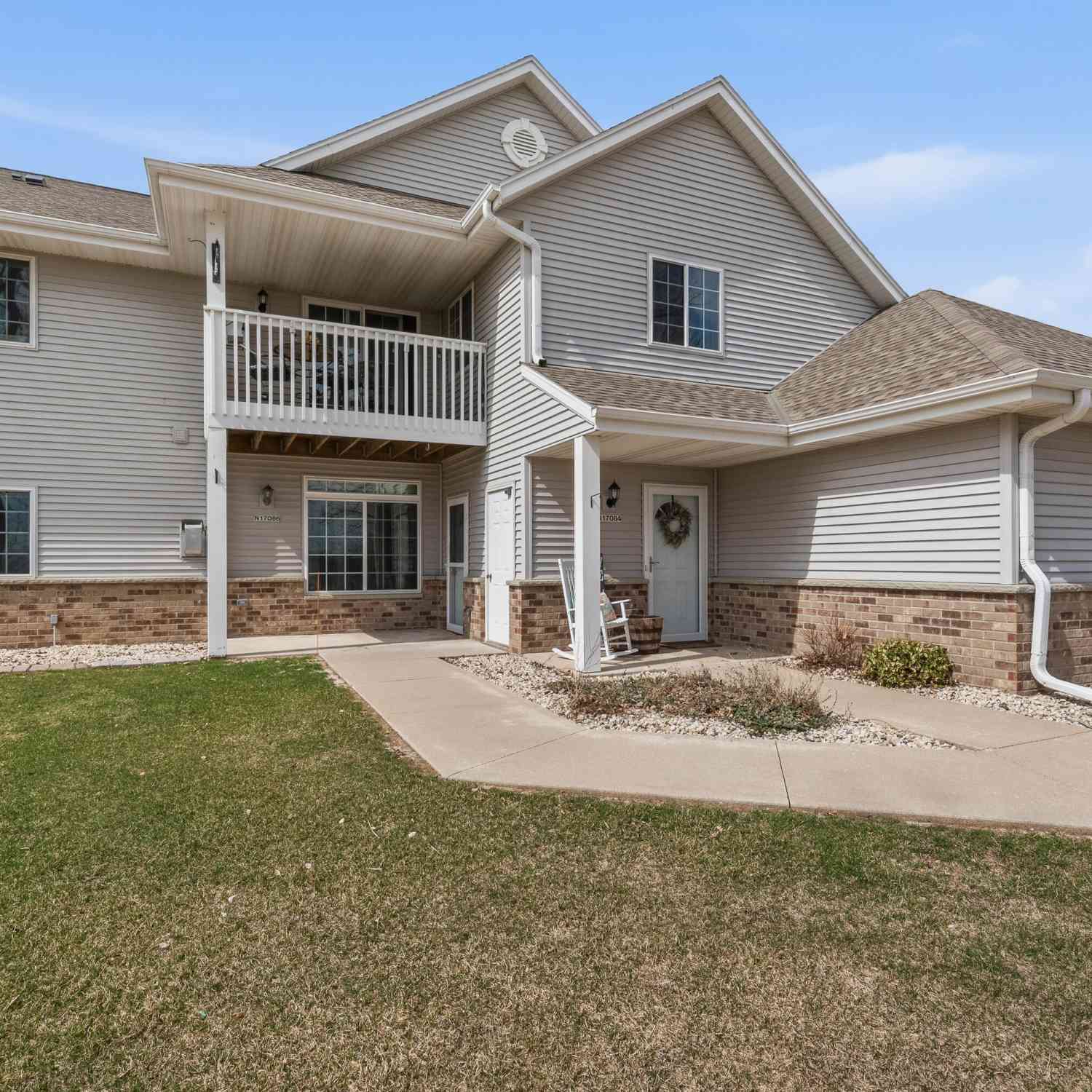 Condo For Sale - W197N17086 Stonewall<br/> Jackson, WI 53037