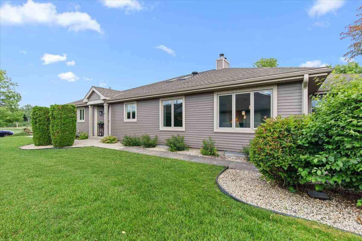 Condo For Sale - W173N8073 Shady<br/> Menomonee Falls, WI 53051