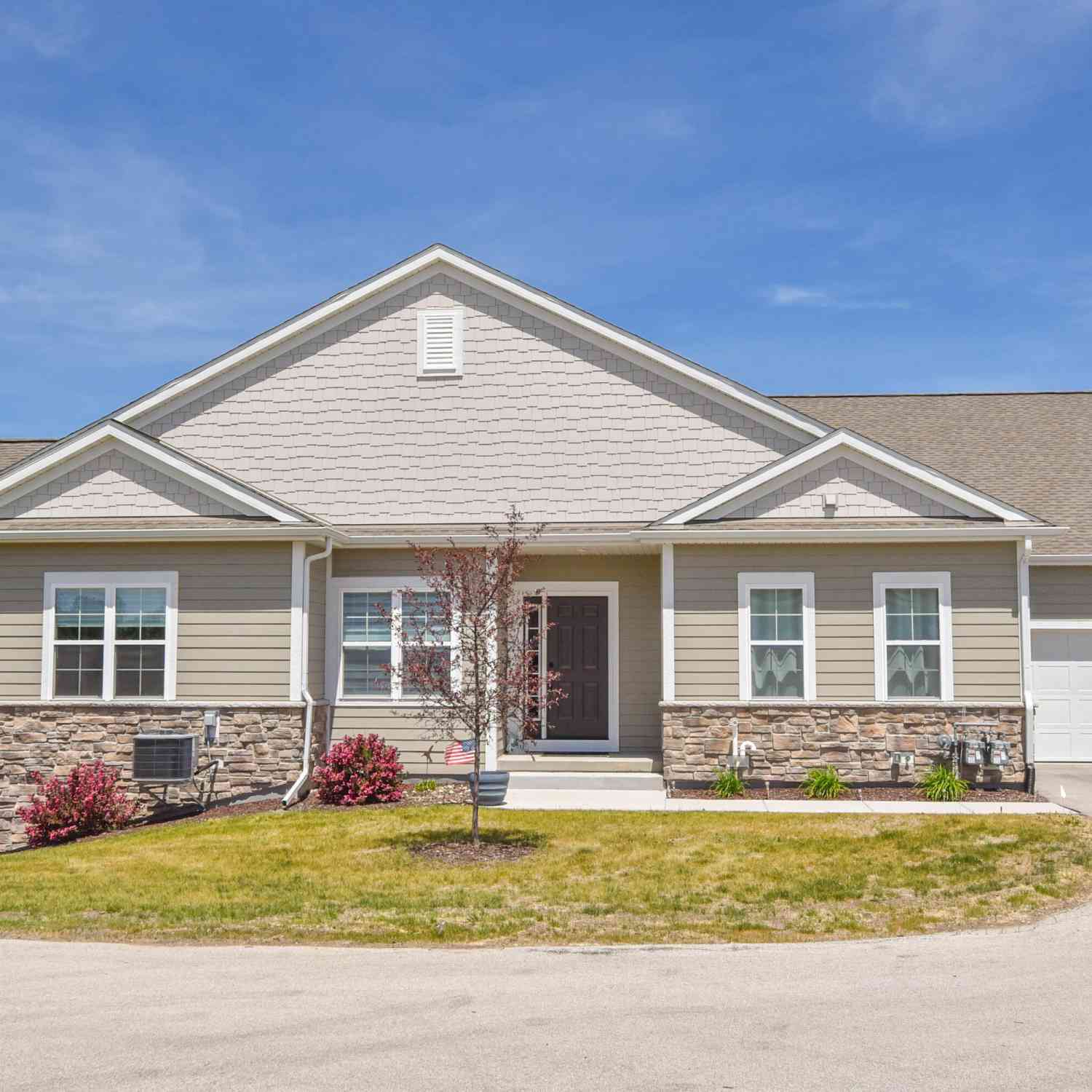 Condo For Sale - N112W14168 Wrenwood<br/> Washington County, Germantown, WI 53022
