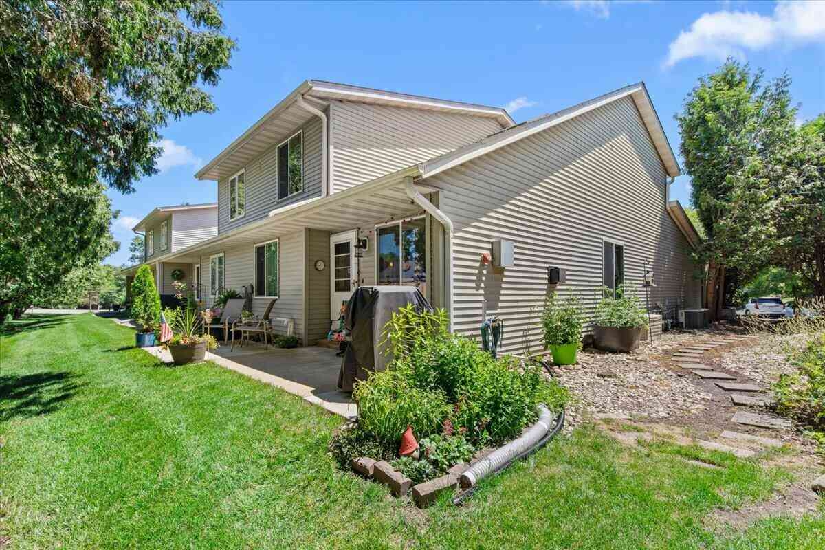 Condo For Sale - 314 S Jefferson #11<br/> Waterford, WI 53185