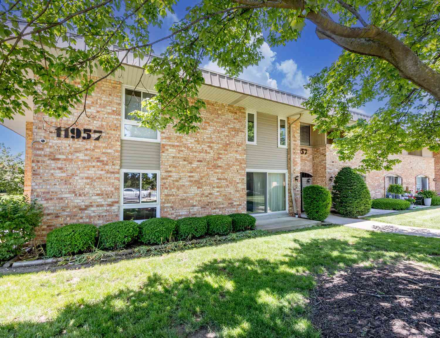 Condo For Sale - 11957 W Appleton #9<br/> Milwaukee, WI 53224