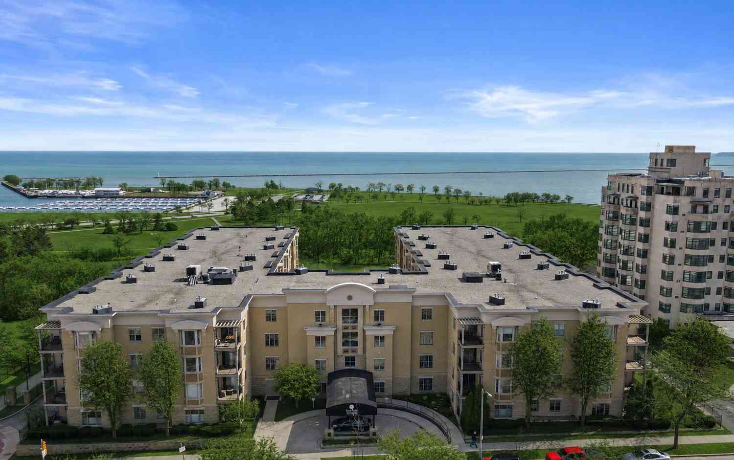 Condo For Sale - 1300 N Prospect #420<br/> Milwaukee, WI 53202