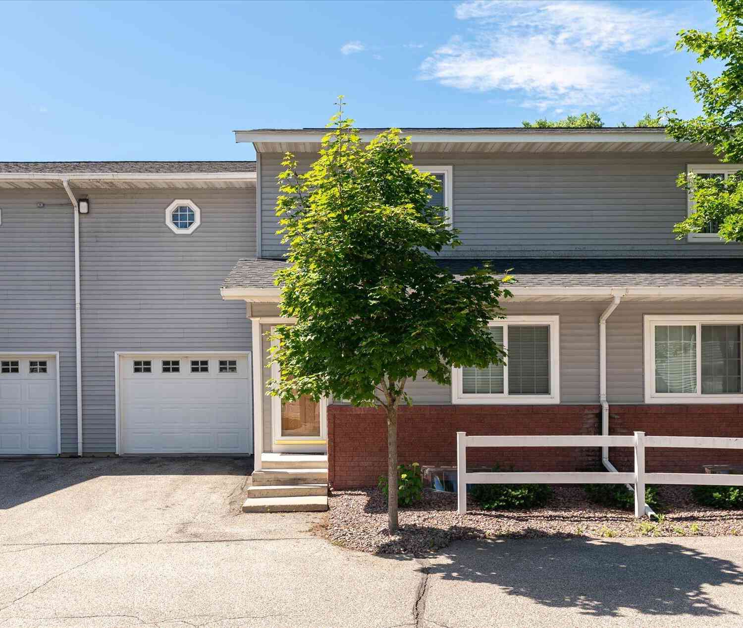 Condo For Sale - 808 Cedar<br/> Houston County, La Crescent, MN 55947