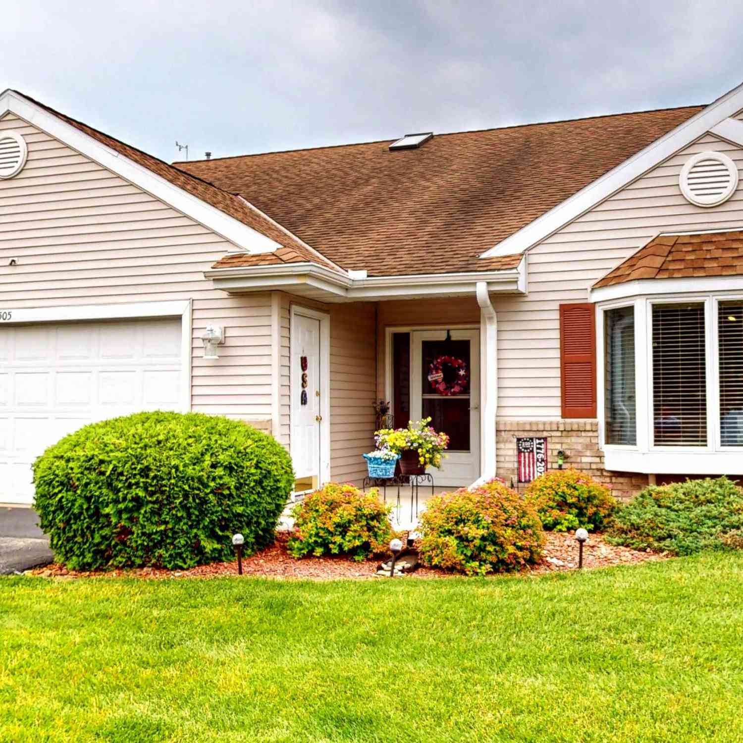 Condo For Sale - 1505 Raveen<br/> Fort Atkinson, WI 53538