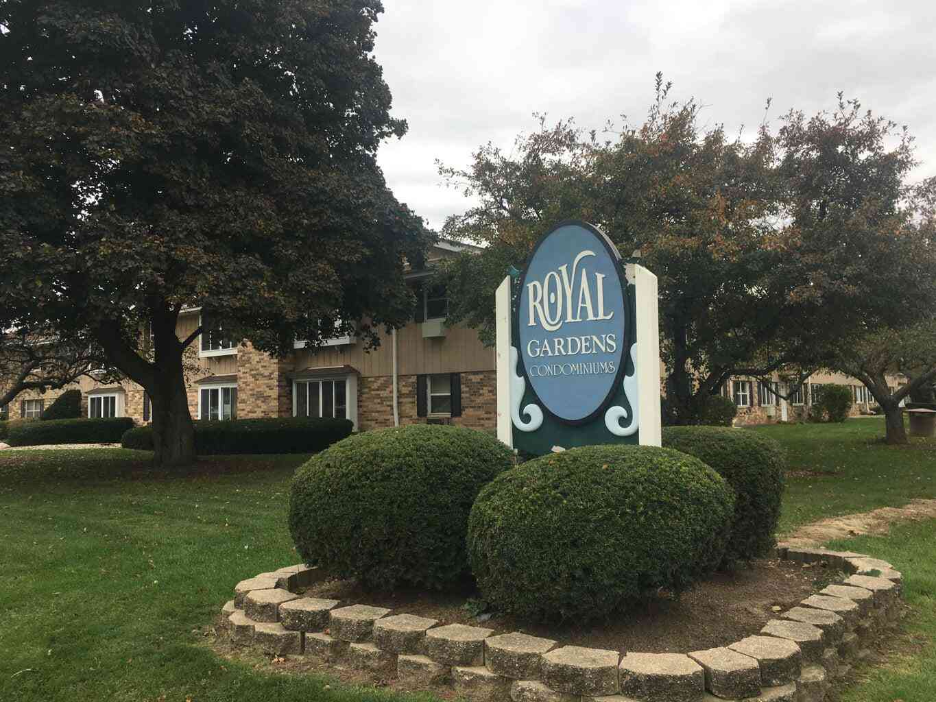 Condo For Sale - 5625 W Brown Deer #211<br/> Milwaukee, WI 53223