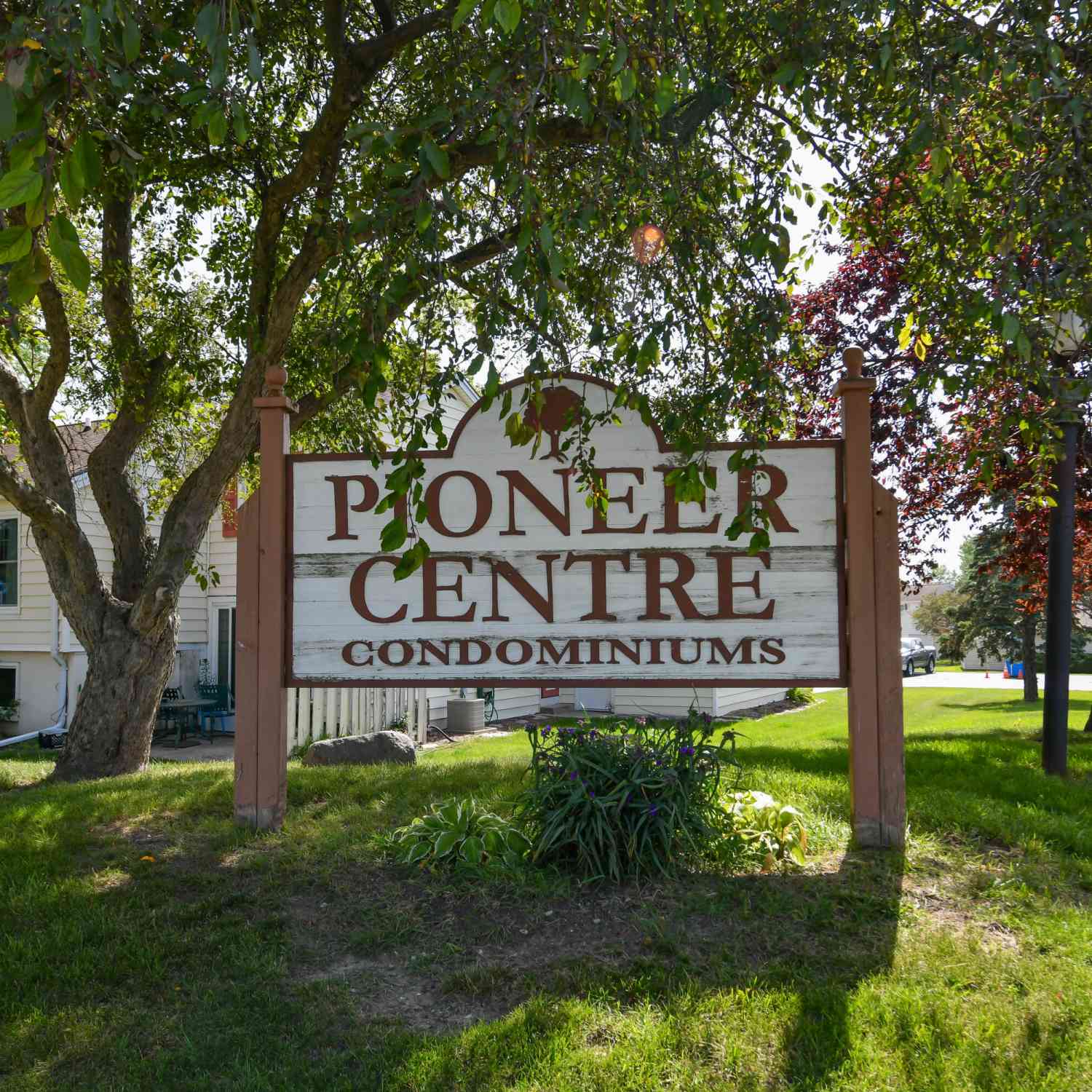 Condo For Sale - W180S8272 Pioneer<br/> Waukesha County, Muskego, WI 53150