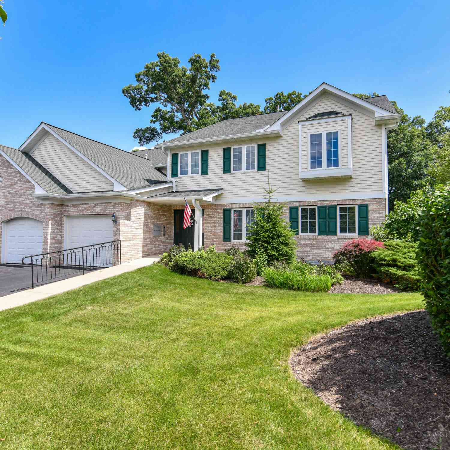 Condo For Sale - 91 Potawatomi #J-4<br/> Williams Bay, WI 53191
