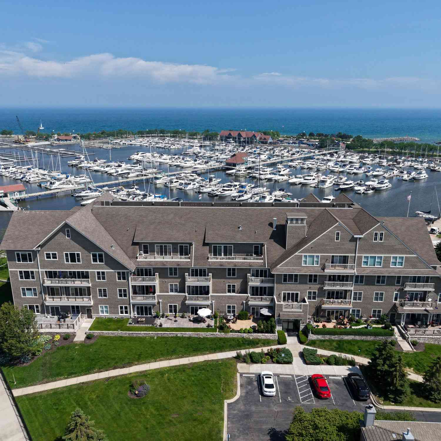Condo For Sale - 4 Gaslight #302<br/> Racine County, Racine, WI 53403