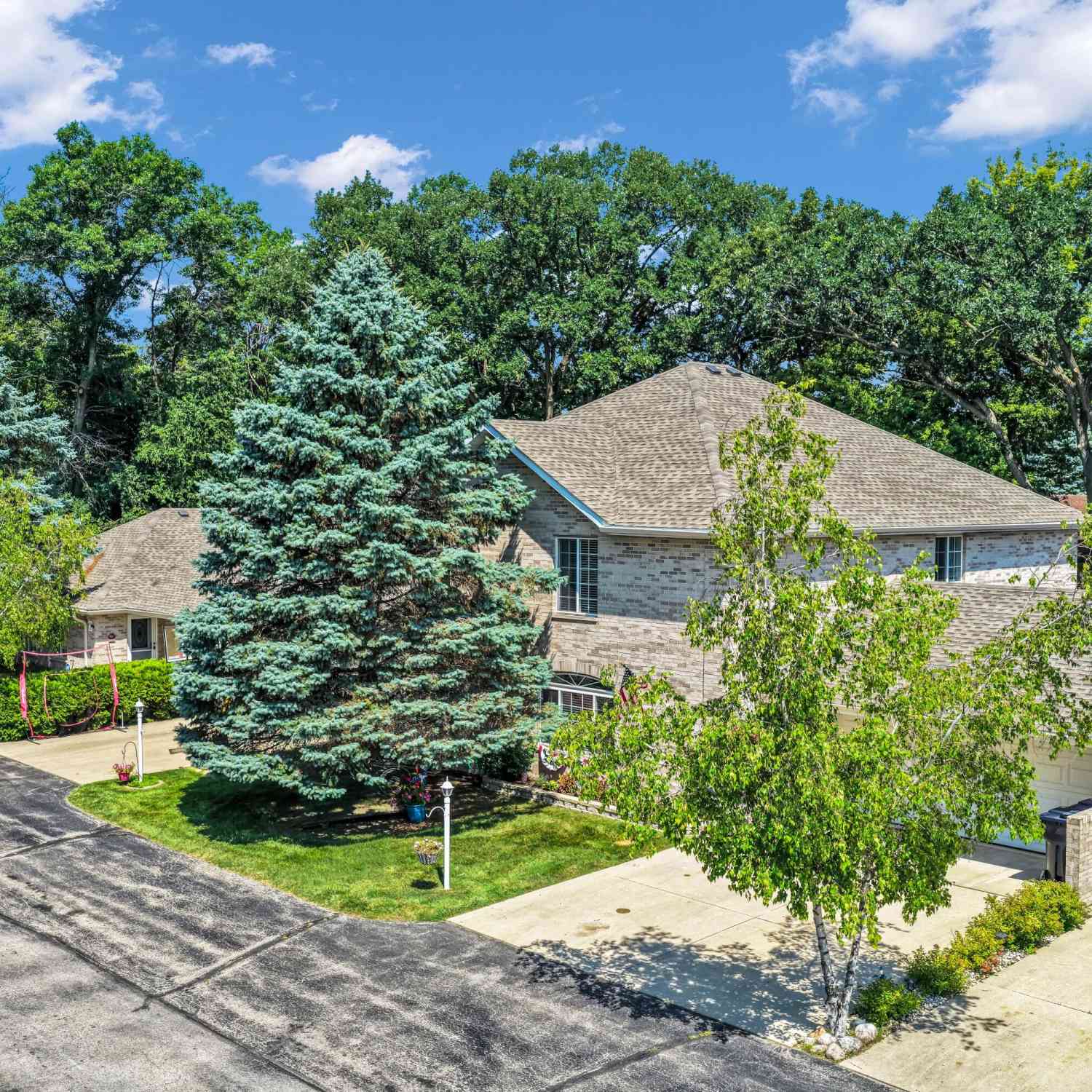 Condo For Sale - 626 E Market #103<br/> Walworth County, Elkhorn, WI 53121
