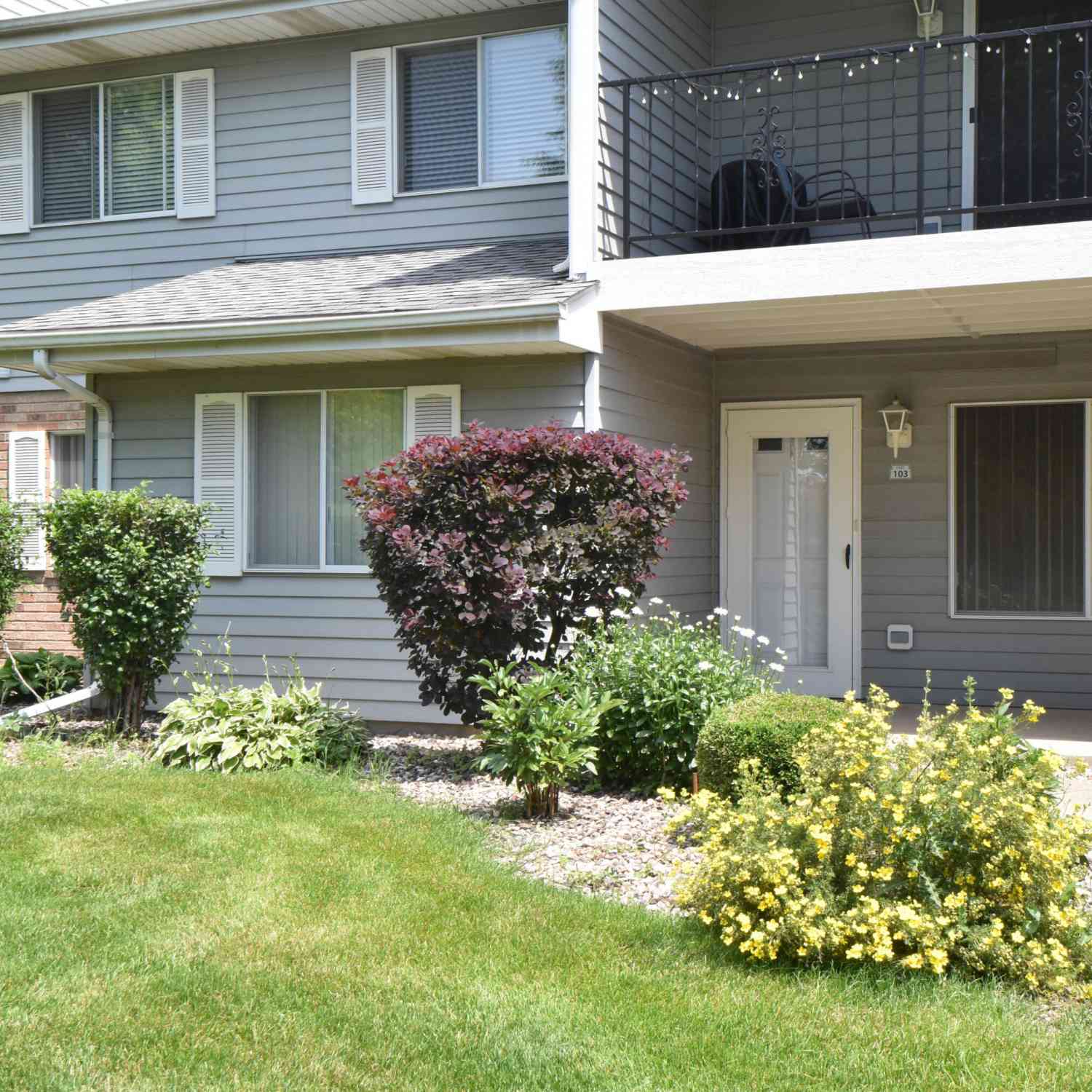 Condo For Sale - 1127 Sunnyslope #103<br/> Racine County, Mount Pleasant, WI 53406