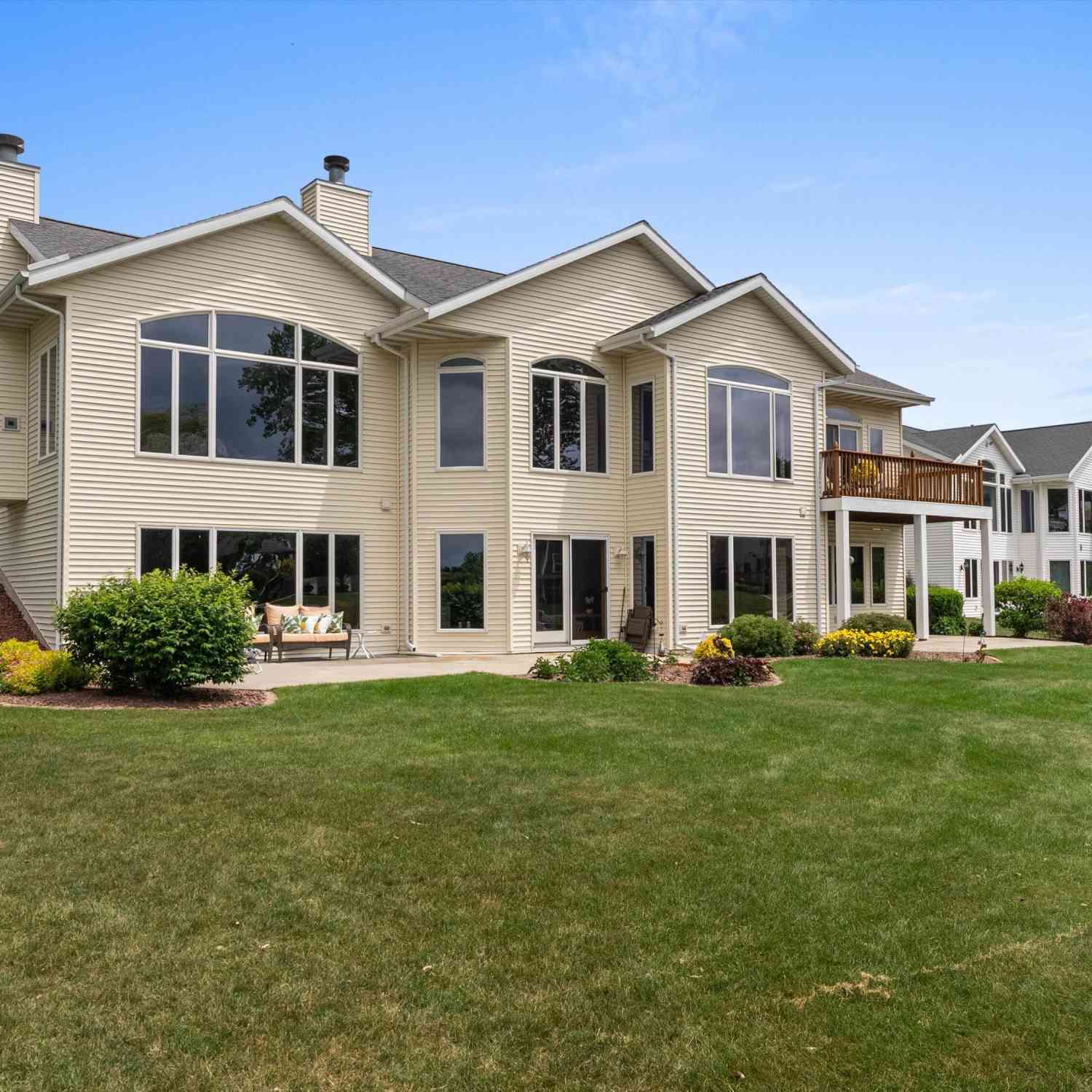 Condo For Sale - 1505 Blue Heron<br/> Manitowoc County, Two Rivers, WI 54241