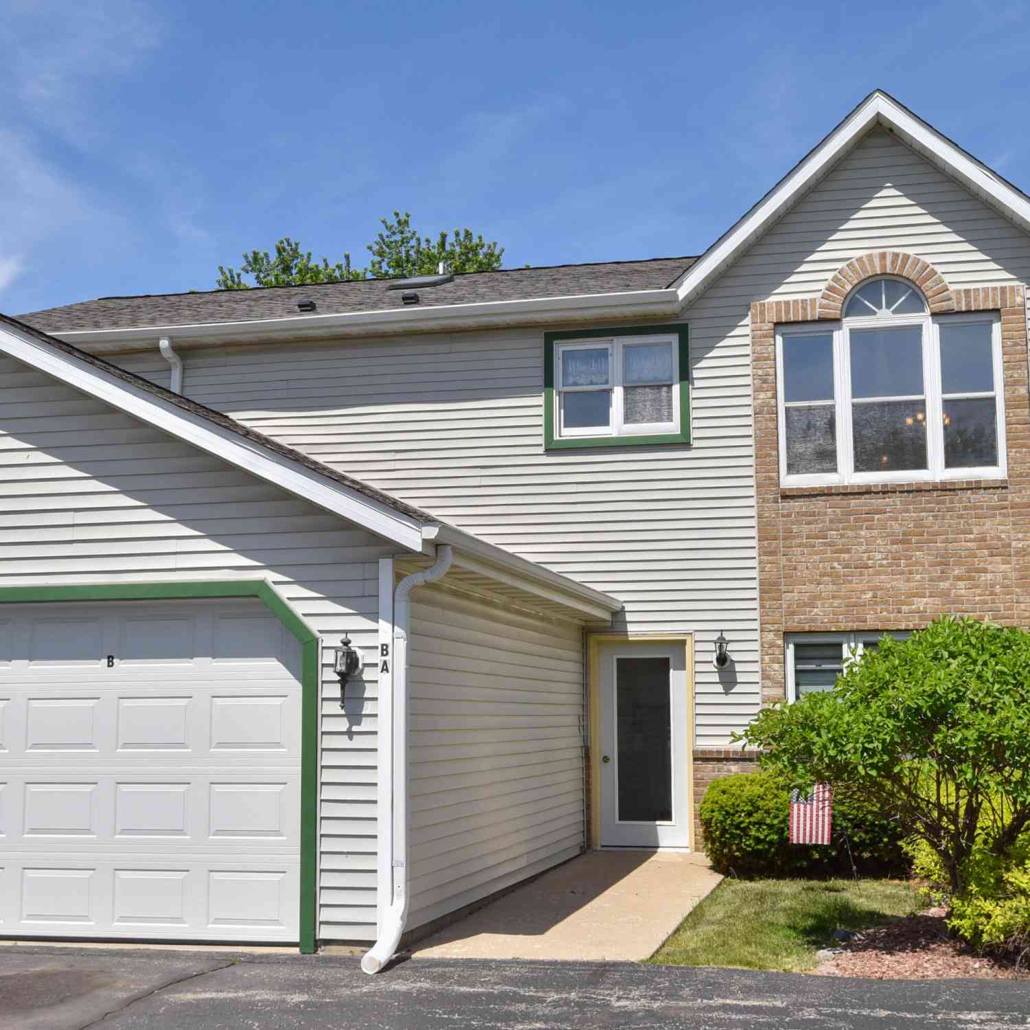 Condo For Sale - 65 Stacy Lynn #B<br/> Washington County, Hartford, WI 53027
