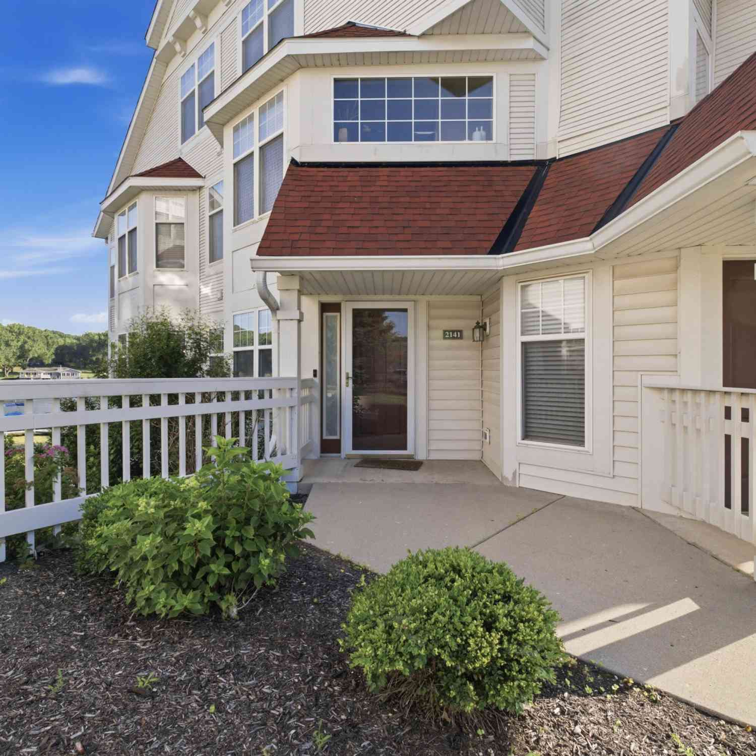 Condo For Sale - 2141 Landings<br/> Delavan, WI 53115