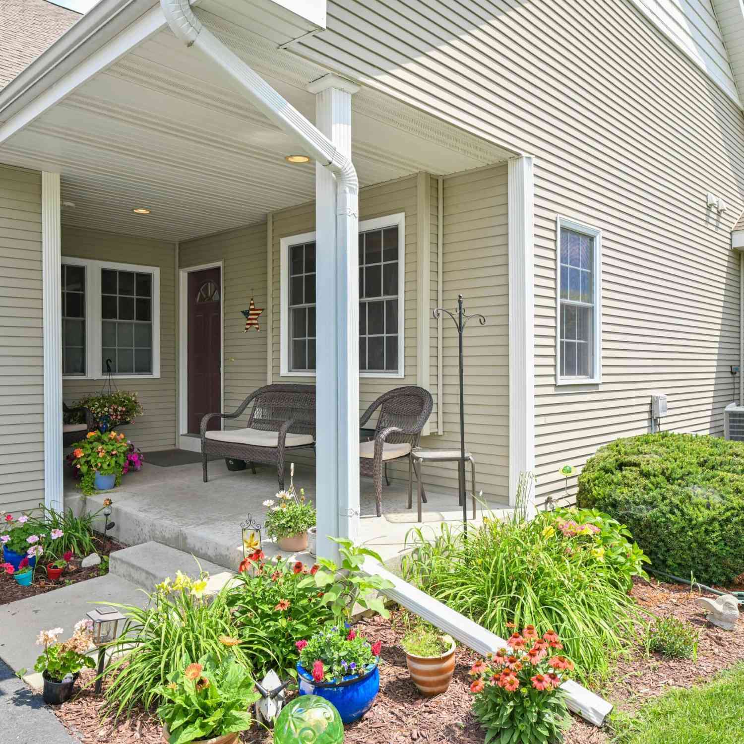 Condo For Sale - 635 Darcy #24<br/> Walworth County, Whitewater, WI 53190