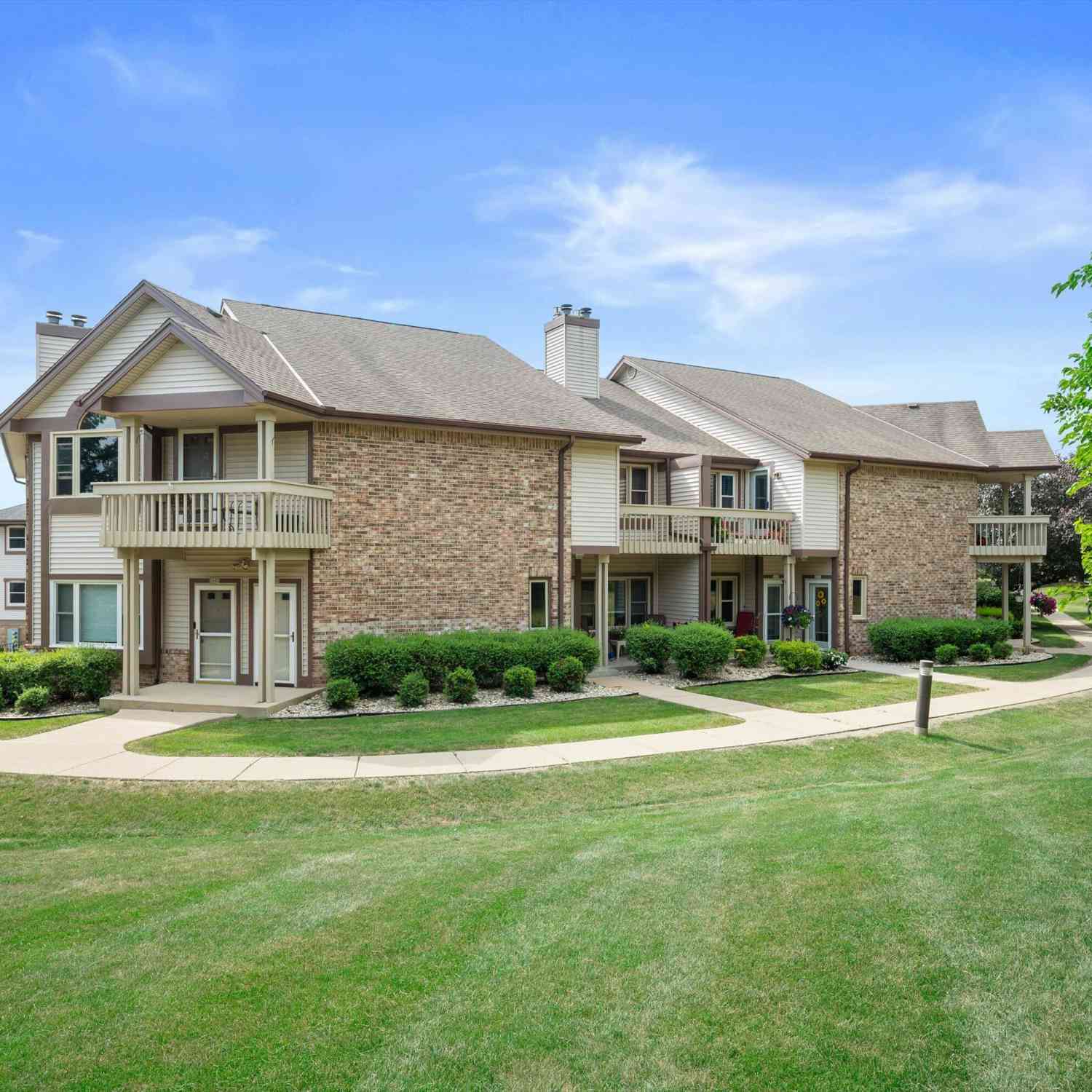 Condo For Sale - 3604 W Rawson<br/> Milwaukee County, Franklin, WI 53132