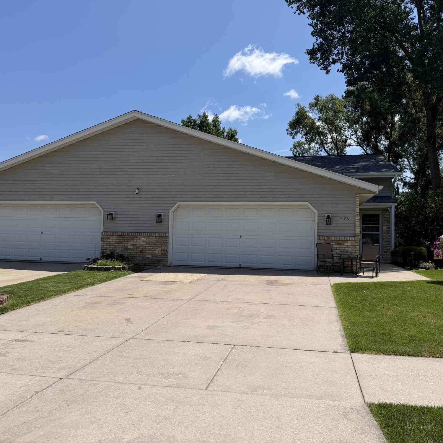 Condo For Sale - 720 Timberline<br/> Washington County, Hartford, WI 53027