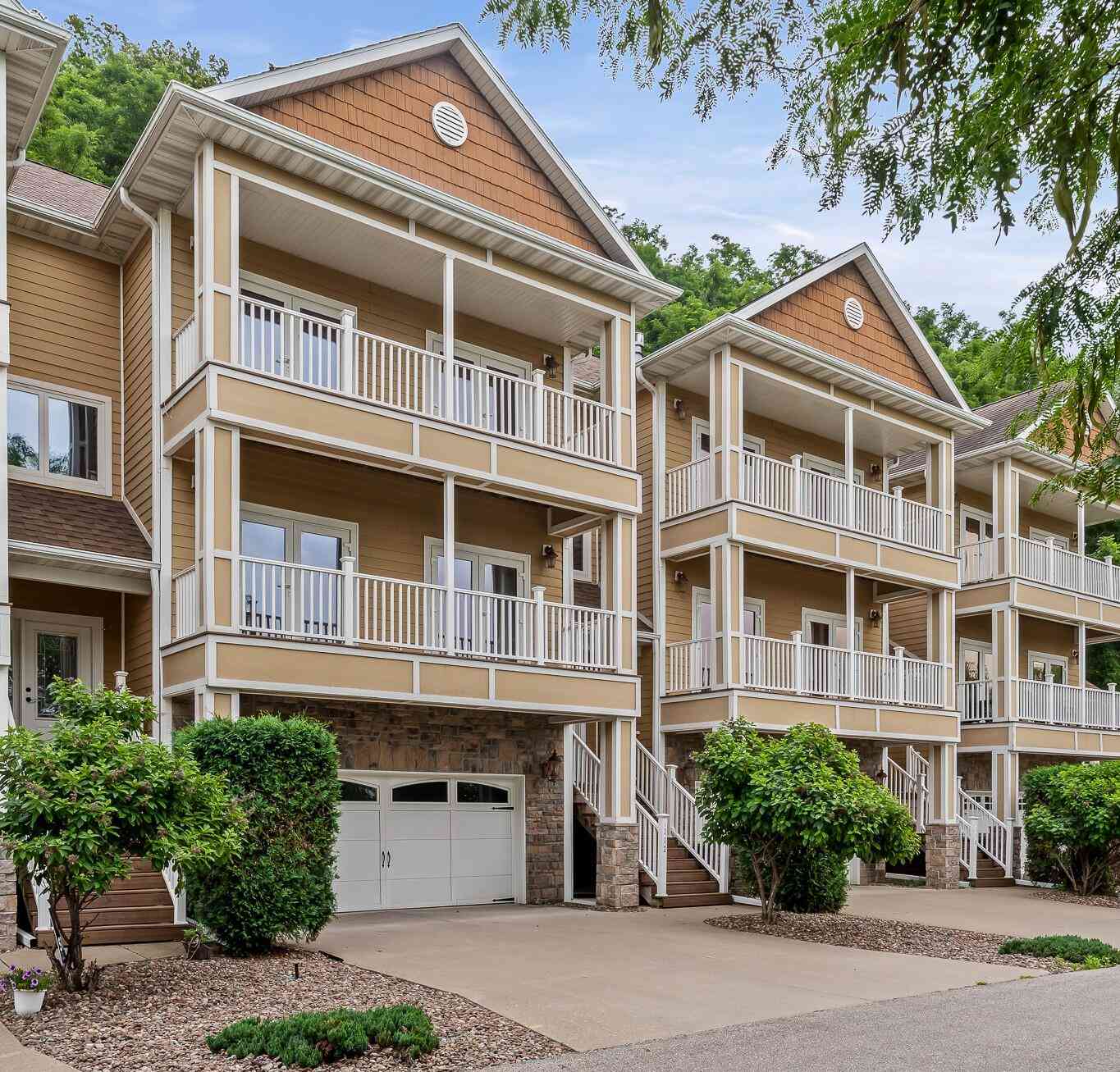 Condo For Sale - 1312 Sunset<br/> La Crosse County, La Crosse, WI 54601