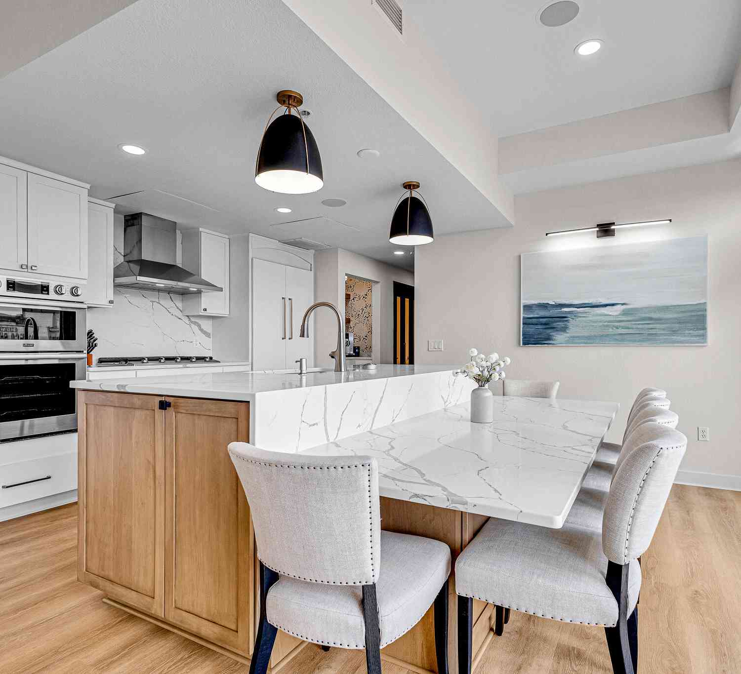 Condo For Sale - 106 W Seeboth #512<br/> Milwaukee County, Milwaukee, WI 53204