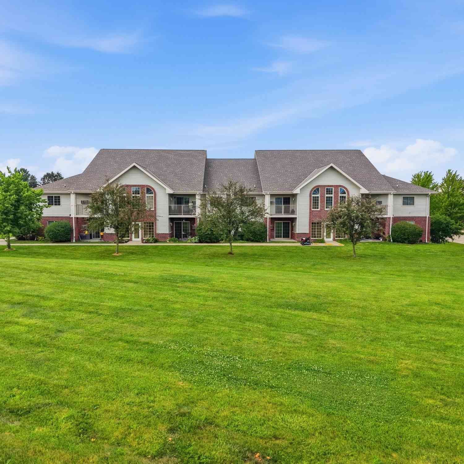 Condo For Sale - W1062 Marietta #302<br/> Jefferson County, Ixonia, WI 53036
