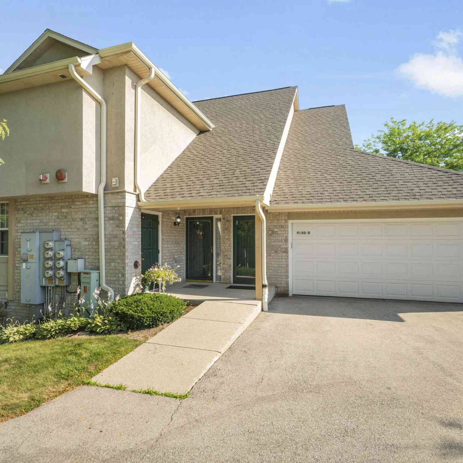Condo For Sale - 9140 W Elm #D<br/> Franklin, WI 53132