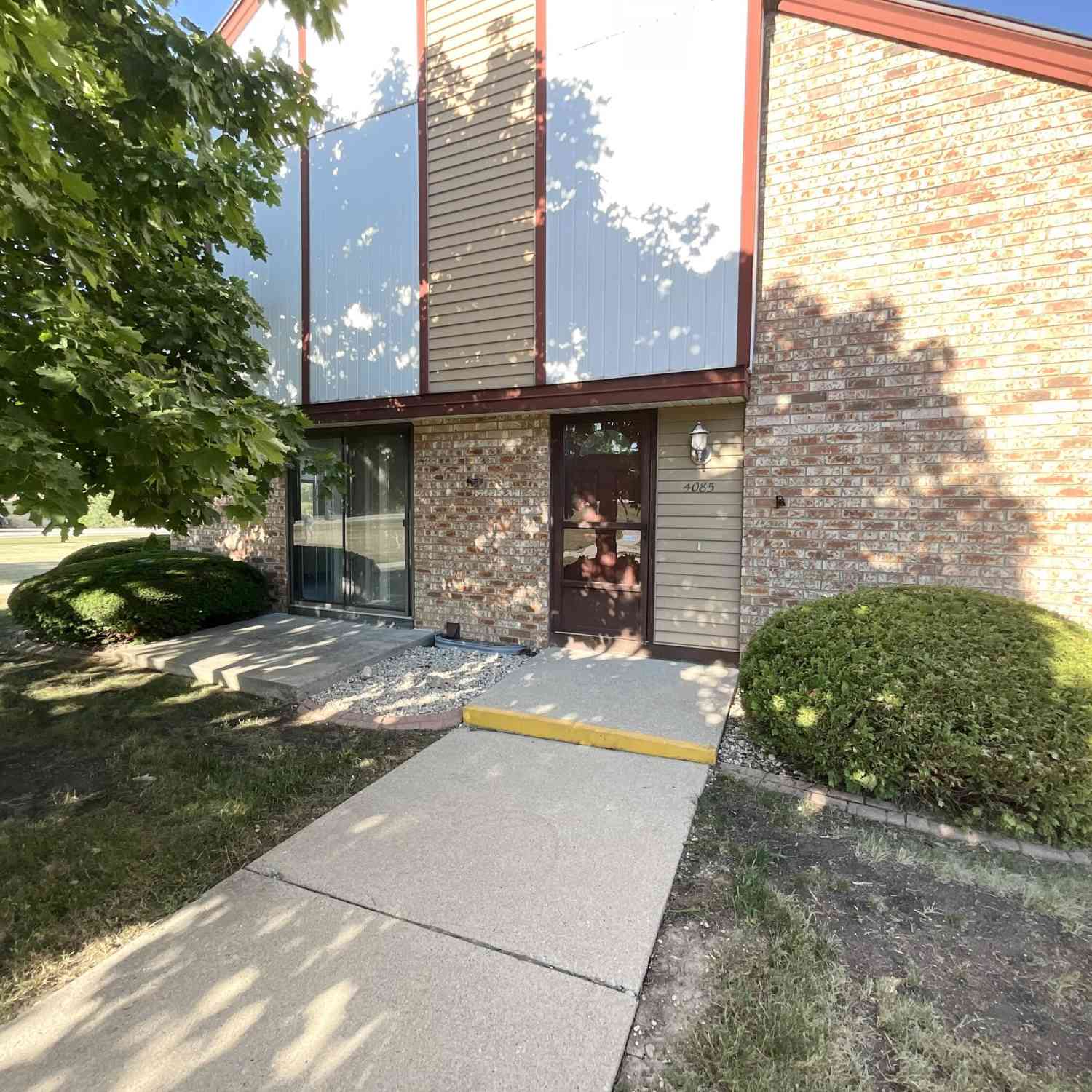 Condo For Sale - 4085 W College #4085<br/> Franklin, WI 53221