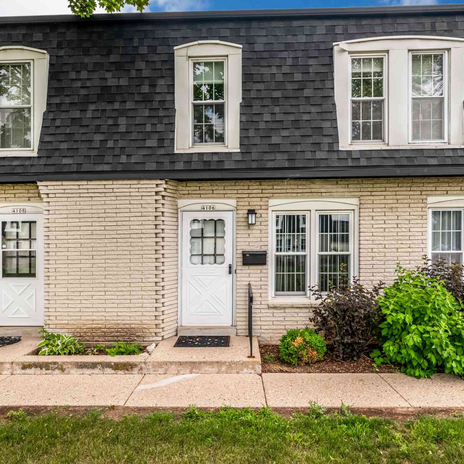 Condo For Sale - 4106 W Cherrywood<br/> Milwaukee County, Brown Deer, WI 53209