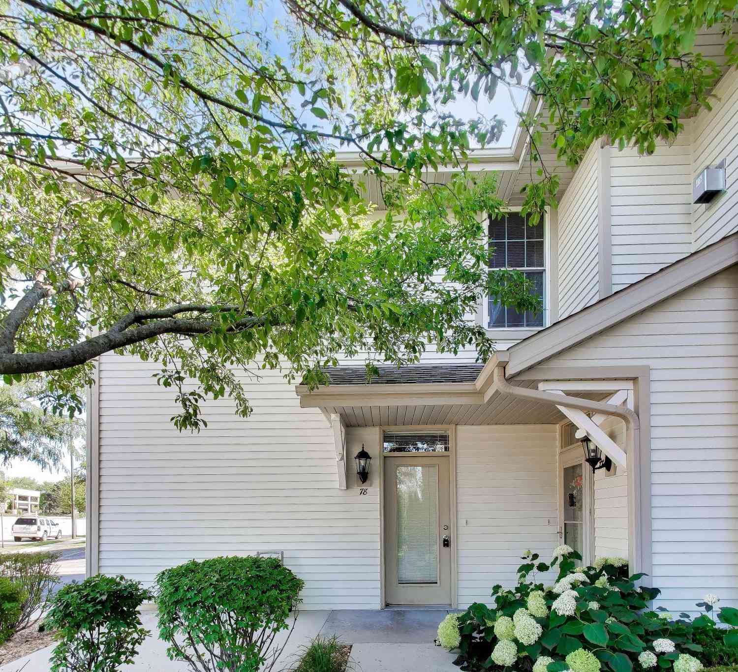Condo For Sale - 1519 92nd #78<br/> Racine County, Sturtevant, WI 53177