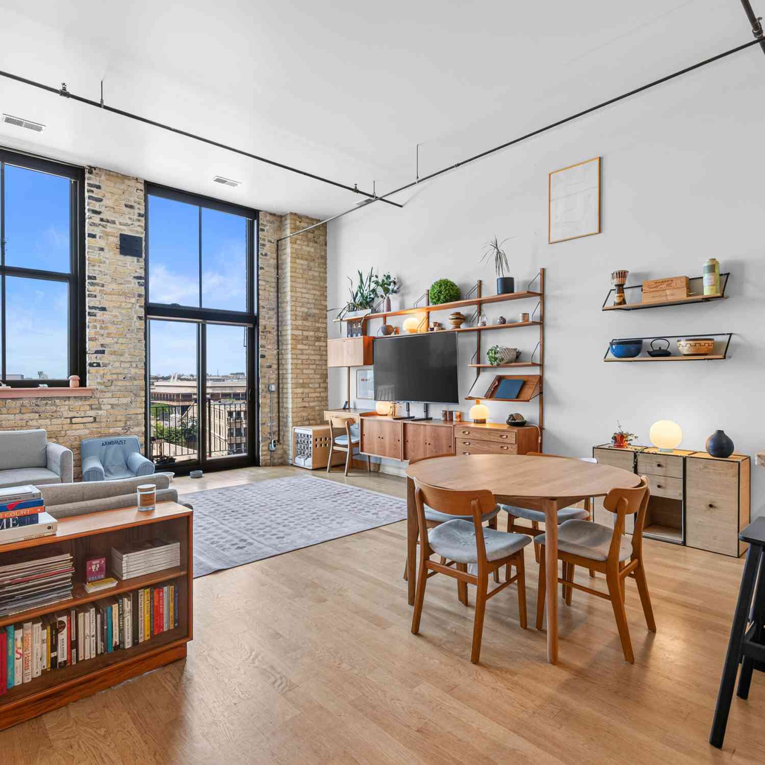 Condo For Sale - 239 E Chicago #708<br/> Milwaukee, WI 53202