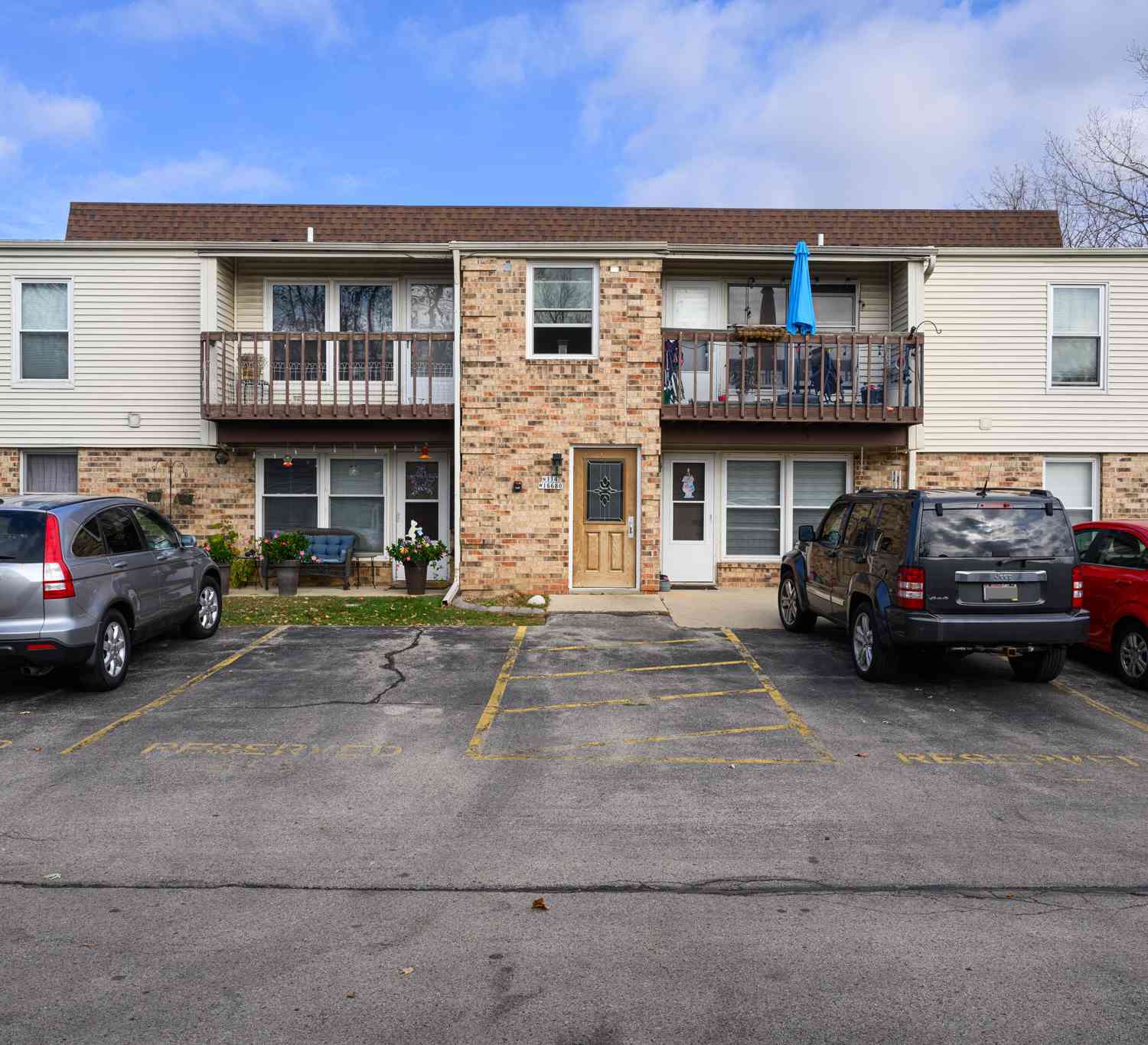 Condo For Sale - N114W16720 Crown #2<br/> Germantown, WI 53022