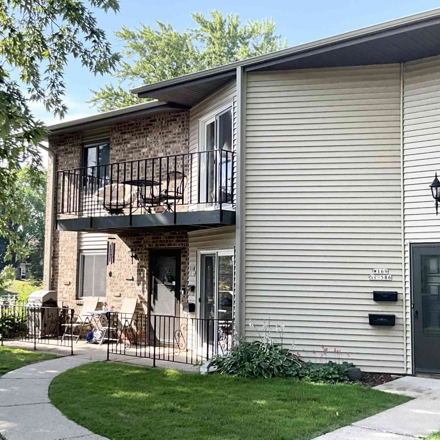 Condo For Sale - W169N11586 Biscayne #13<br/> Washington County, Germantown, WI 53022