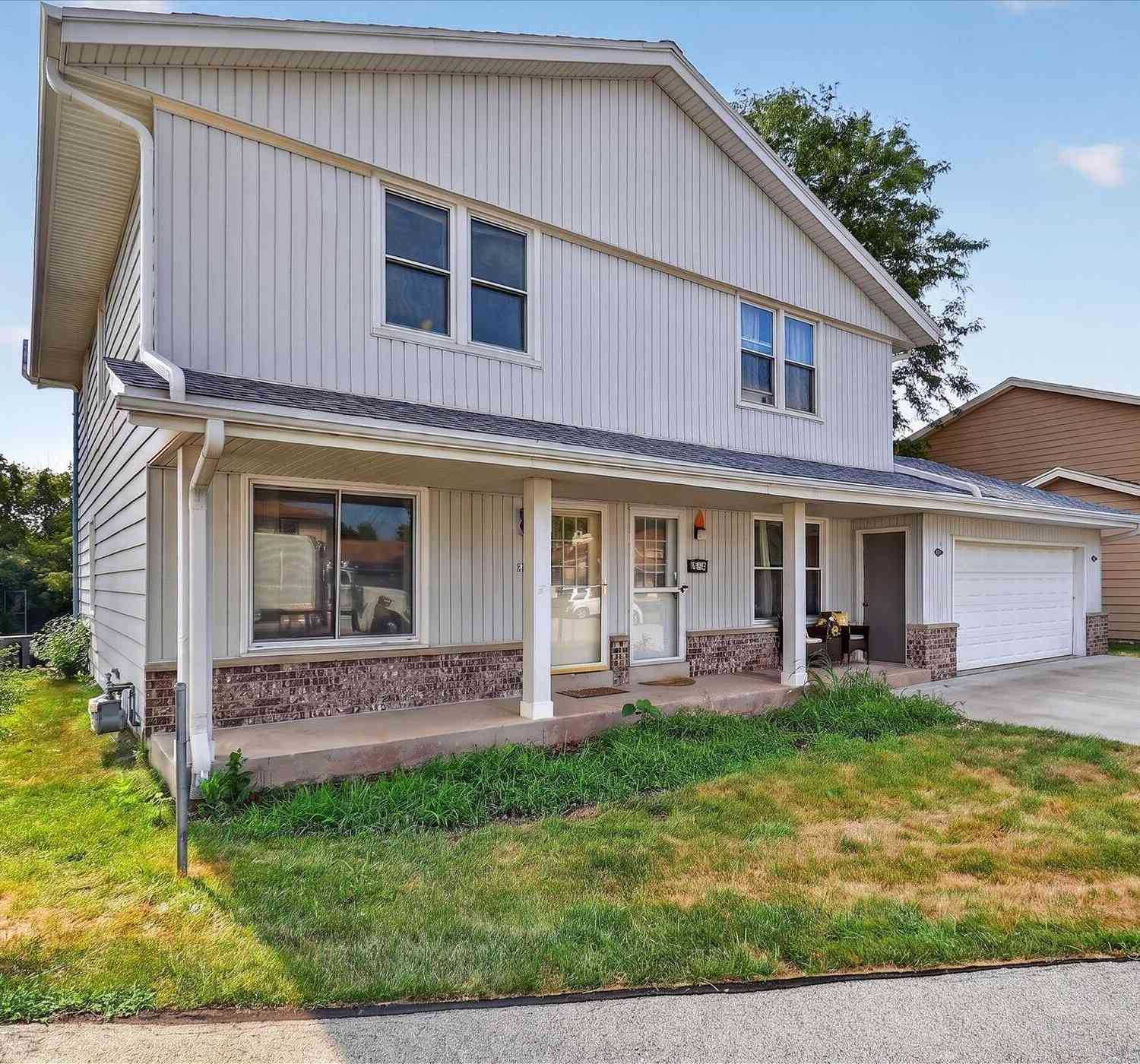 Condo For Sale - 9219 W Green View<br/> Milwaukee, WI 53224