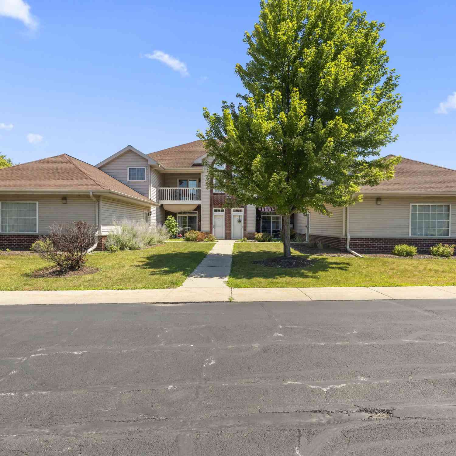 Condo For Sale - N43W32831 Rasmus #12B<br/> Waukesha County, Nashotah, WI 53058