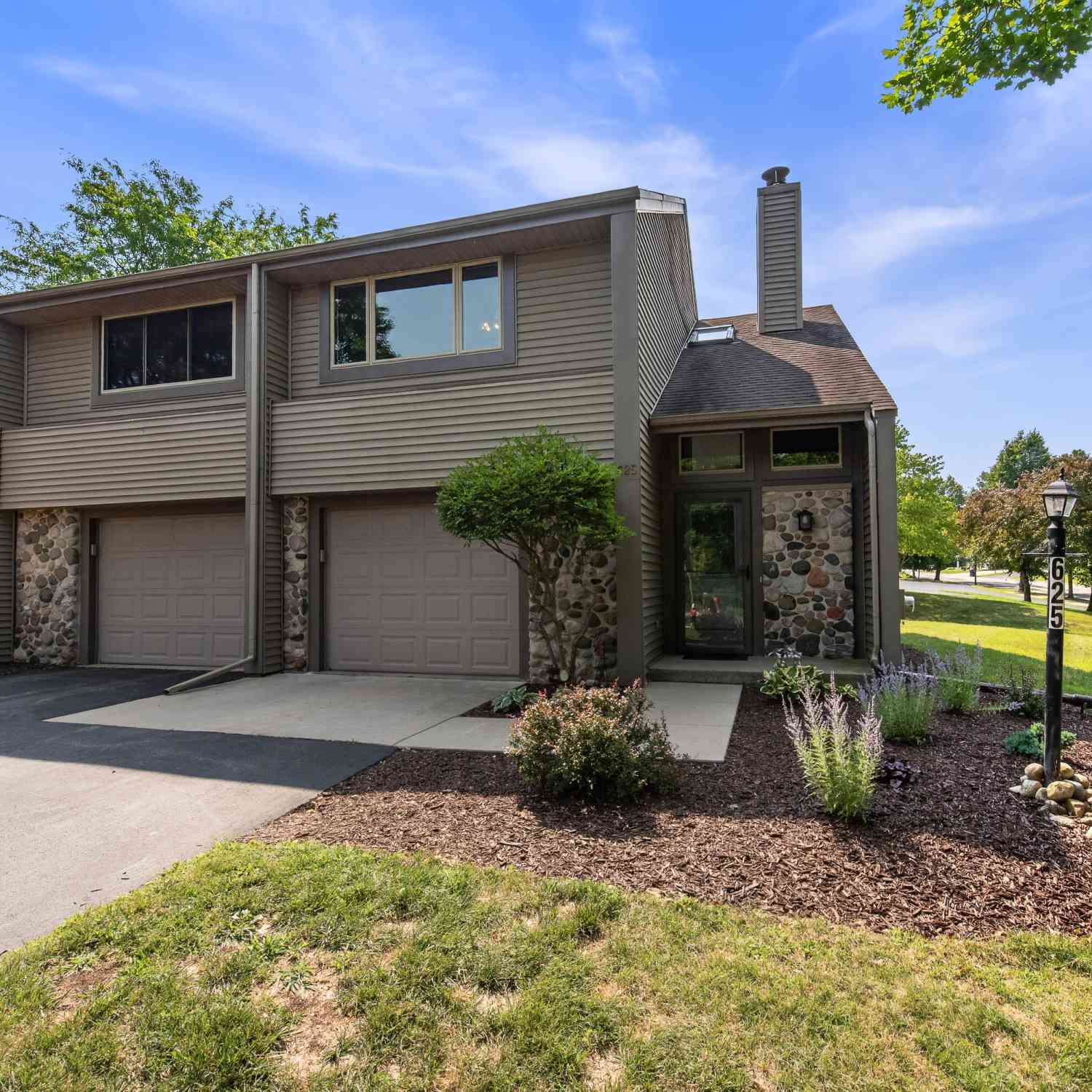 Condo For Sale - 625 Tamarack<br/> West Bend, WI 53095