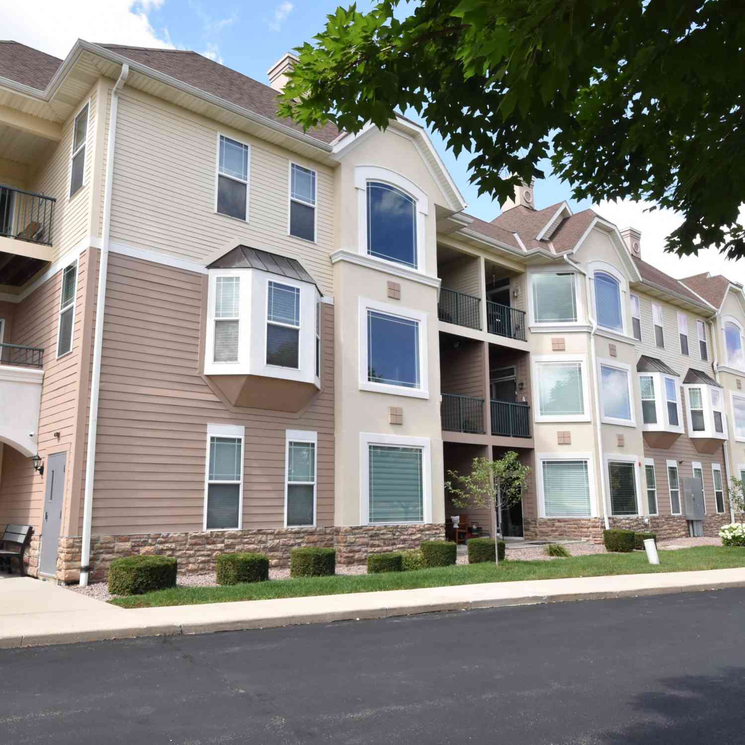 Condo For Sale - N74W13737 Appleton #316<br/> Waukesha County, Menomonee Falls, WI 53051