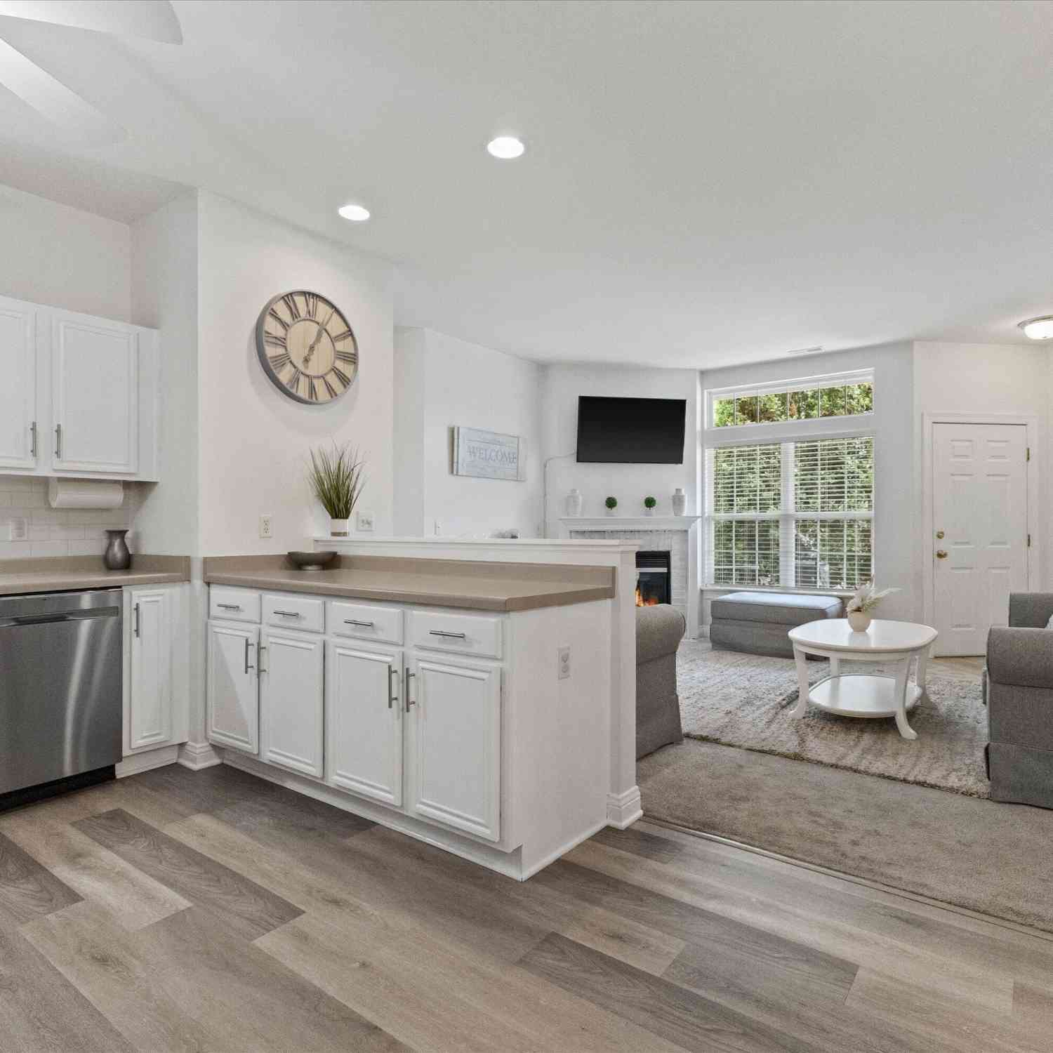 Condo For Sale - 2230 W Vista Bella<br/> Oak Creek, WI 53154