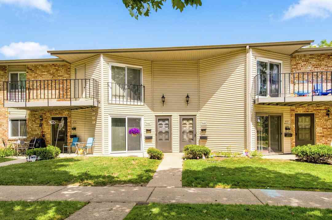 Condo For Sale - W169N11546 Biscayne<br/> Washington County, Germantown, WI 53022