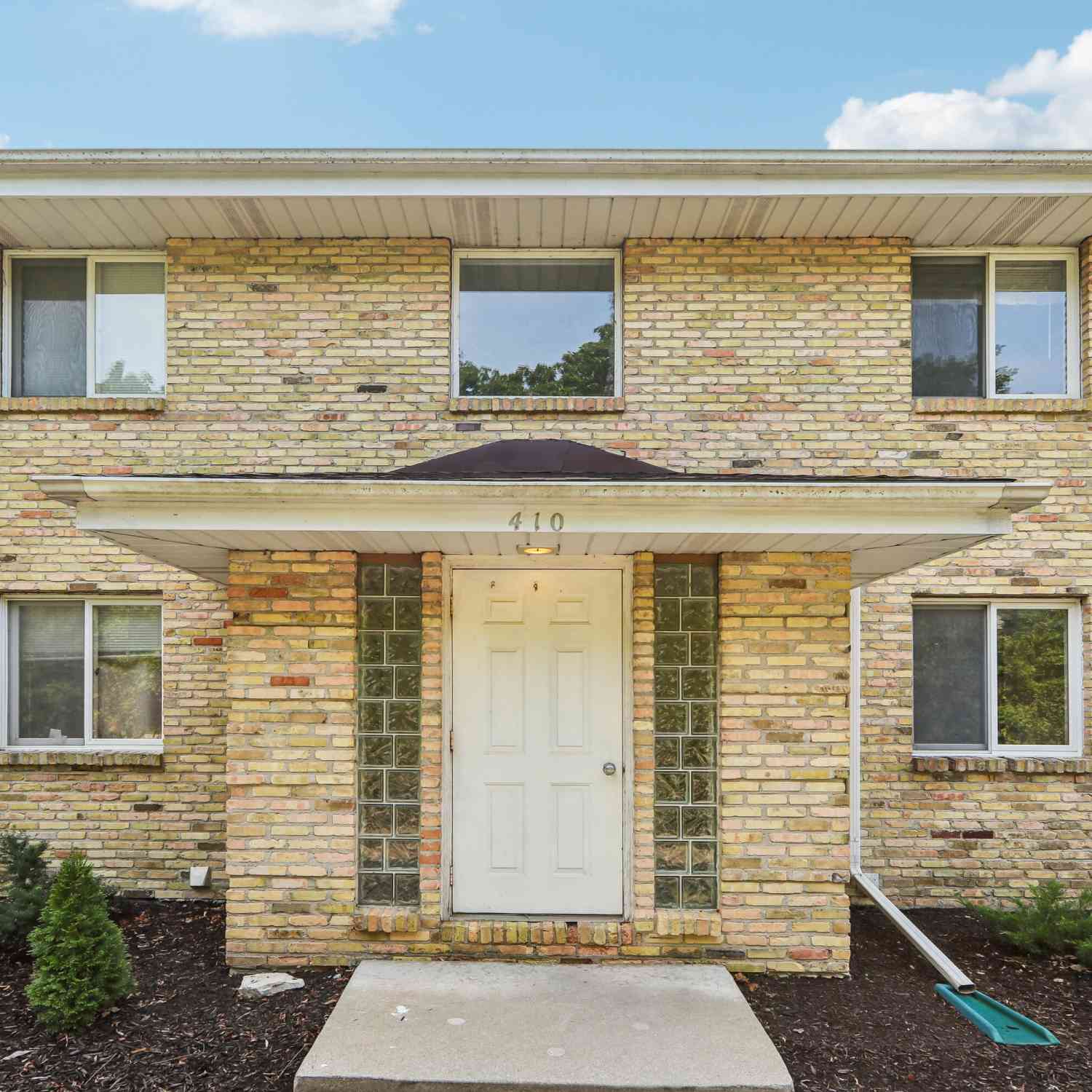 Condo For Sale - 410 Cheviot Chase #3<br/> Waukesha County, Waukesha, WI 53186