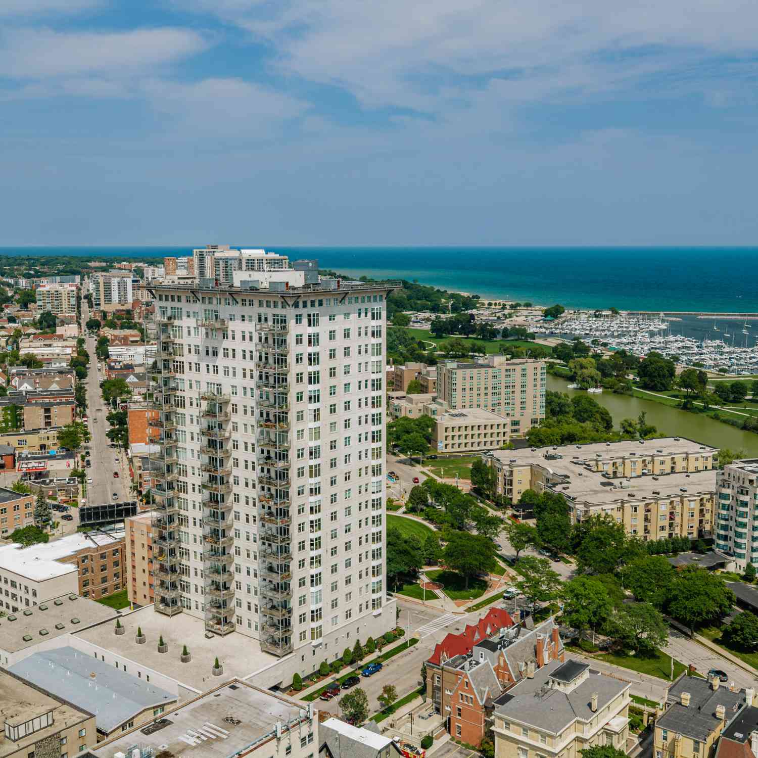 Condo For Sale - 1313 N Franklin #803<br/> Milwaukee County, Milwaukee, WI 53202